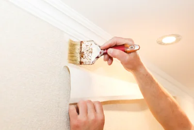 Pose de papier peint à Uzemain — revêtements muraux et toiles de verre